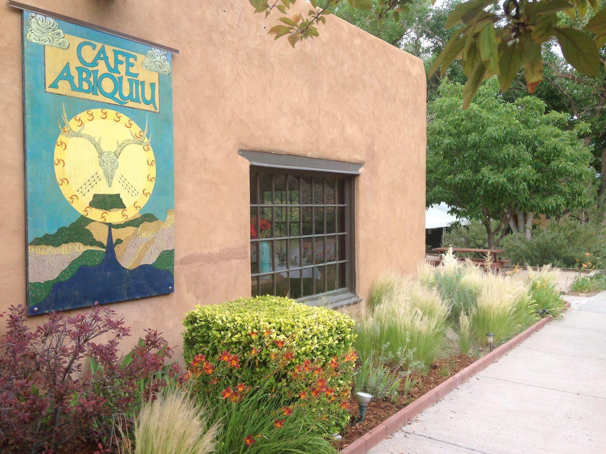 Abiquiu Inn Exterior photo