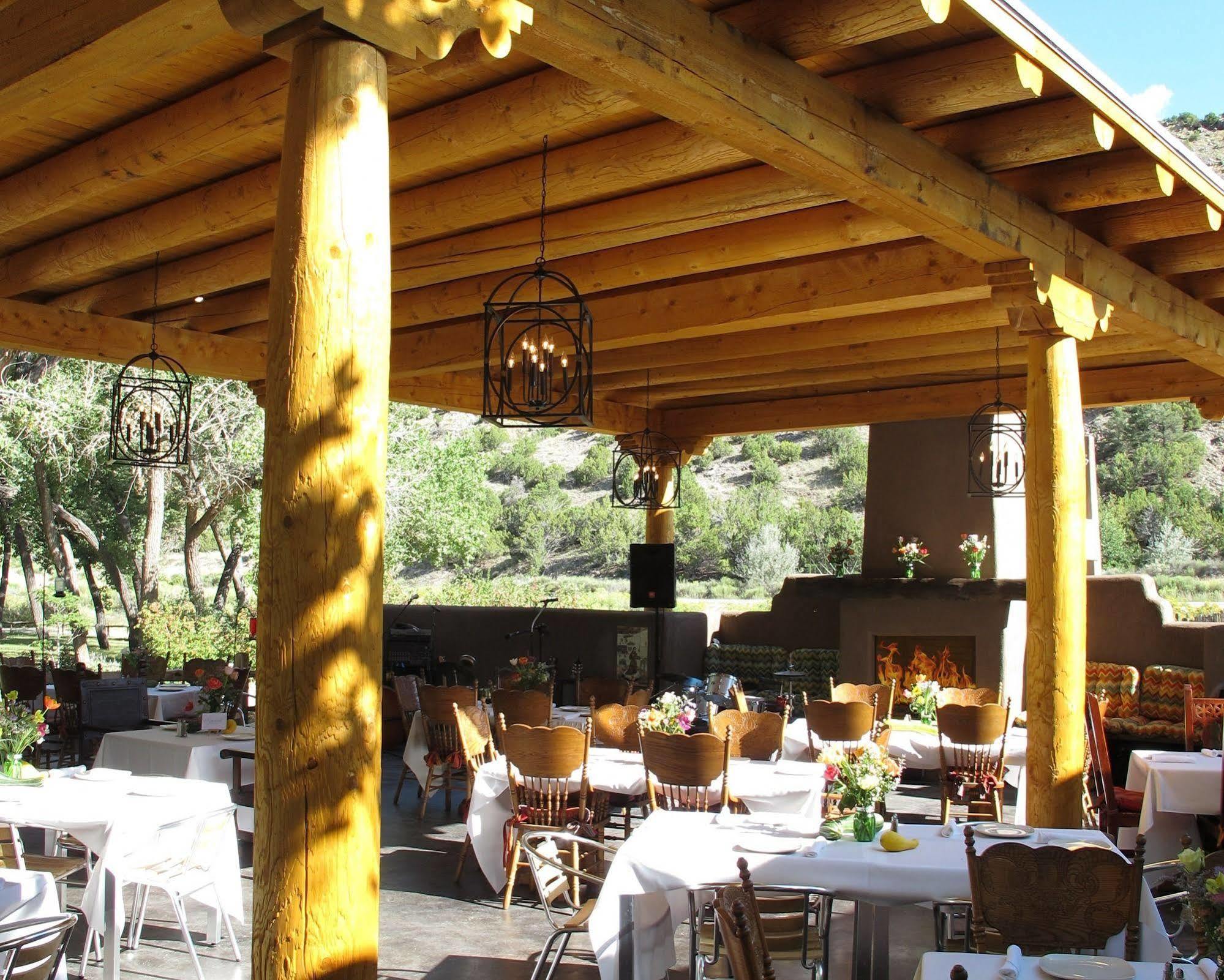 Abiquiu Inn Exterior photo