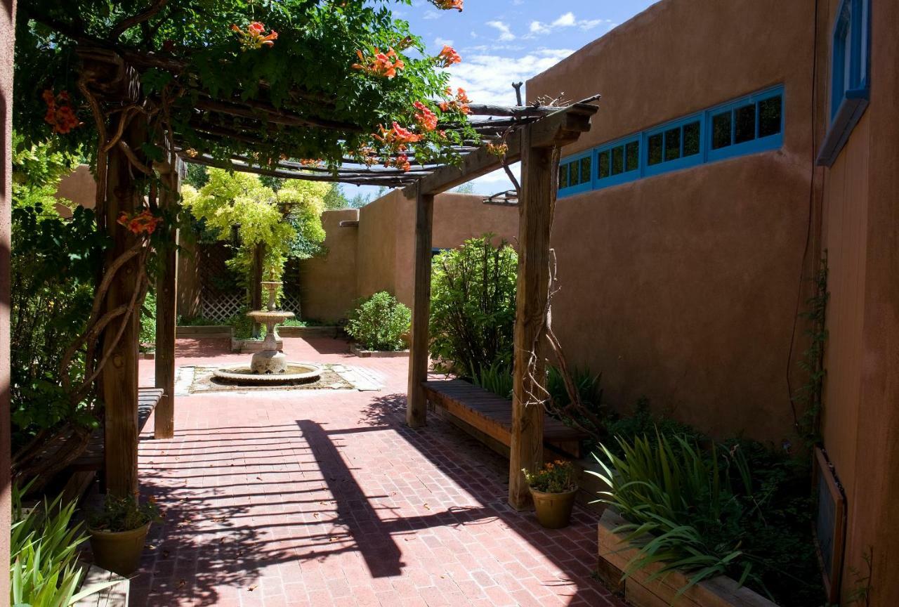 Abiquiu Inn Room photo