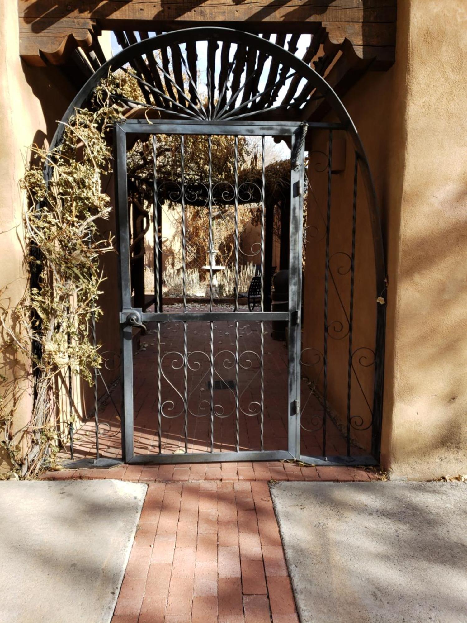 Abiquiu Inn Exterior photo